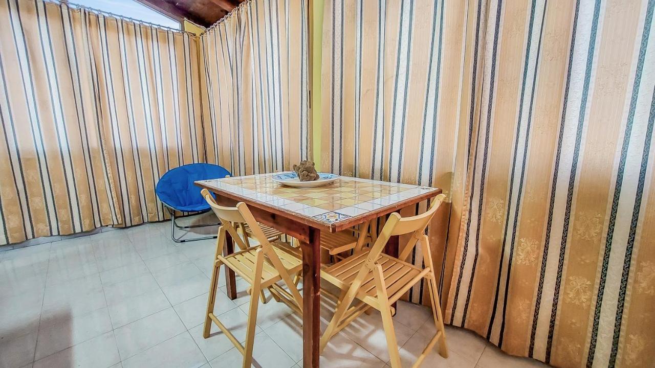Casetta Orchidea A Pochi Passi Dal Centro 兰佩杜萨 外观 照片