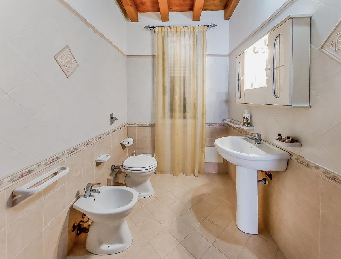 Casetta Orchidea A Pochi Passi Dal Centro 兰佩杜萨 外观 照片